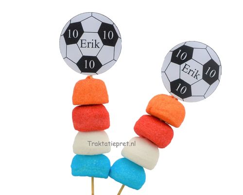 Voetbal verpakte snoep prikker met naam